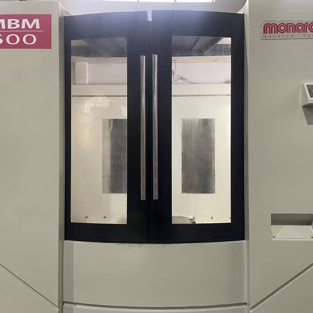 处理二手美奇林MBM-500卧式加工中心主电机功率25刀具重量:8kg