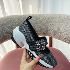 高定品质2025夏新款水钻扣织物厚底运动鞋女一字带时尚百搭休闲鞋