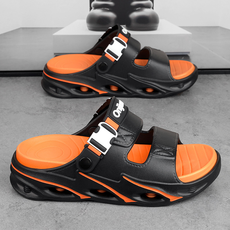 Sandalias para hombre verano 2025 nuevo estilo de uso exterior con sentido de mierda para conducir zapatillas de doble uso con fondo suave sandalias de playa antideslizantes