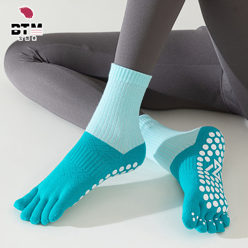 Five-finger socks, yoga socks, silicone non-slip mid-length color-blocked split-toe socks for men and women, autumn and winter sports and fitness indoor Pilates
