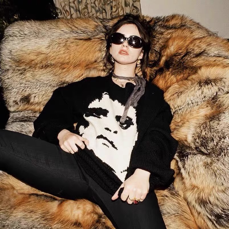 Otoño e Invierno suéter suelto suéter corto nuevo cuello redondo manga larga moda suéter moda