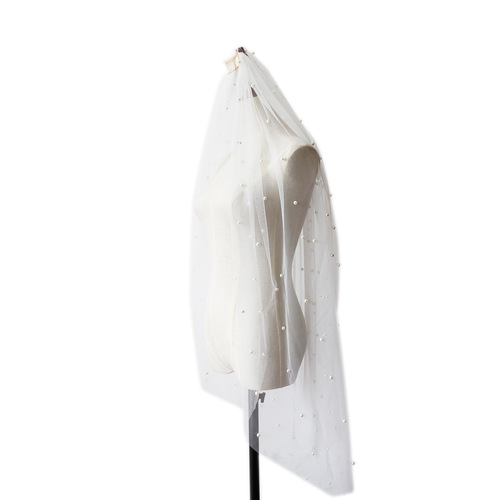 V639 European and American bride church wedding veil new style hand-sewn hair comb pearl long tail soft yarn wholesale