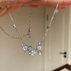 S925纯银白水晶桂花香繁花项链女轻奢气质百搭高级感花朵水晶吊坠
