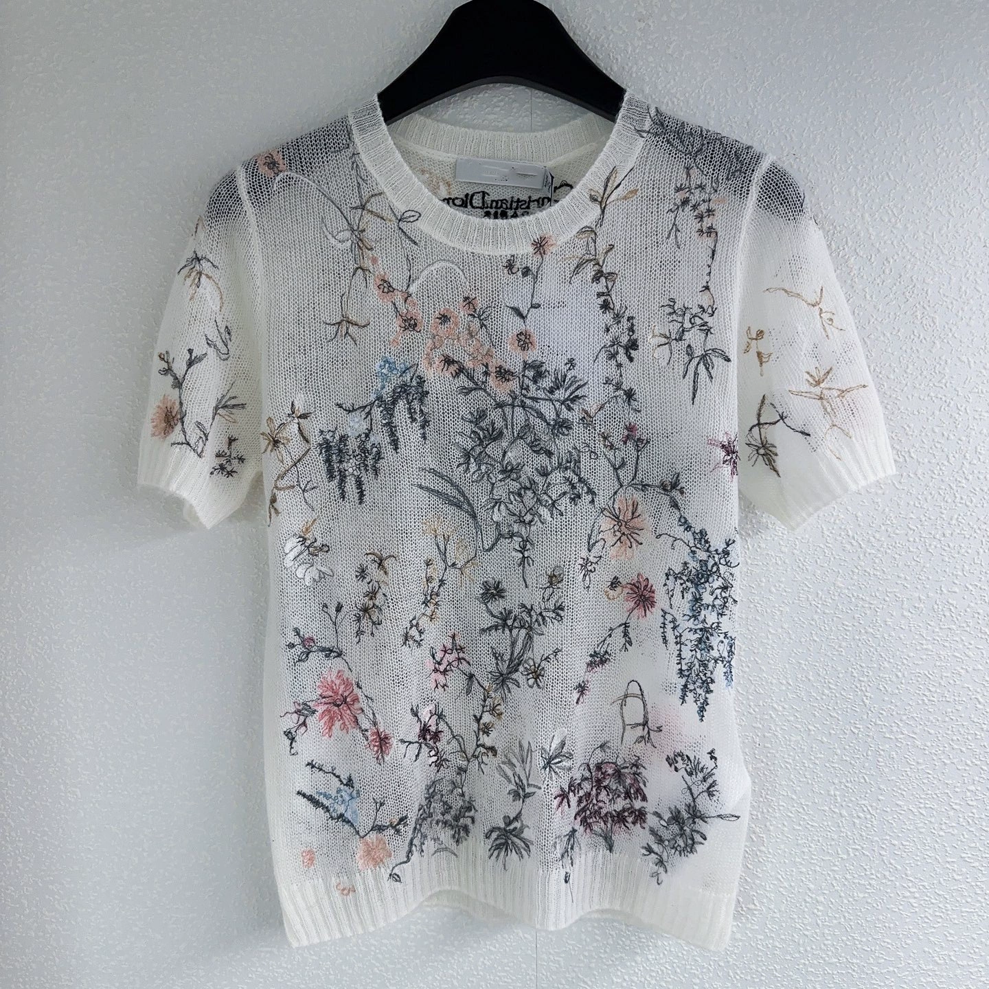 Spring knitted sleeves, sweater, with embroidery, round collar