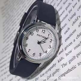 批发ins风学生表石英手表时尚简约儿童手表胶带男女款情侣表货源