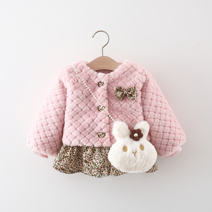 23 New girls' woolen sweater children's faux fur quilted thickened coat baby's autumn and winter coat with Rabbit bag for delivery