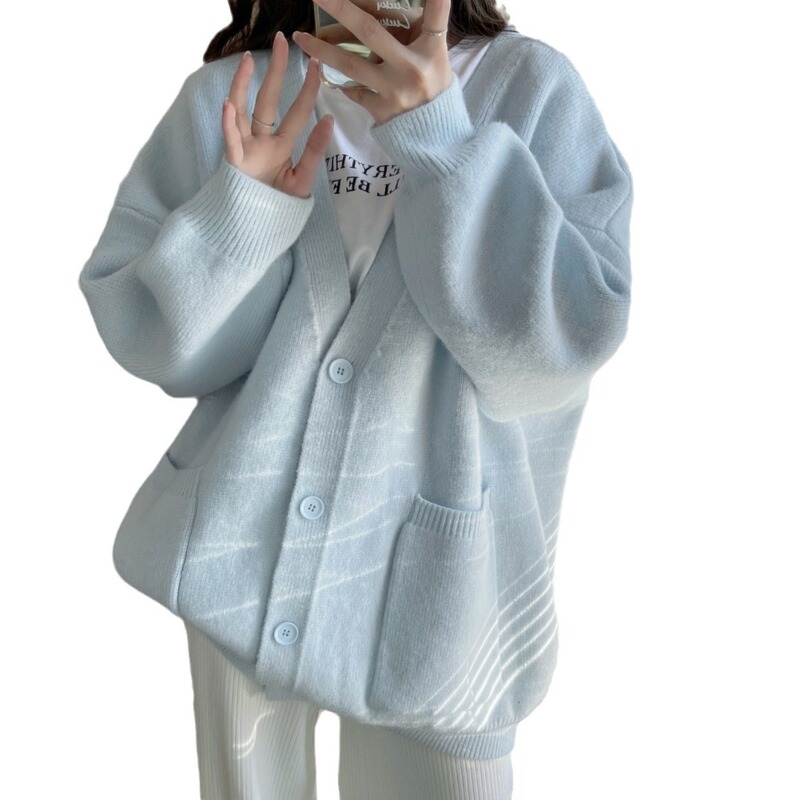 純色の乳は秋冬のセーターのカーディガンの女性の春の新型の怠惰な風がゆったりしているvネックの優しいニットの上着です。|undefined