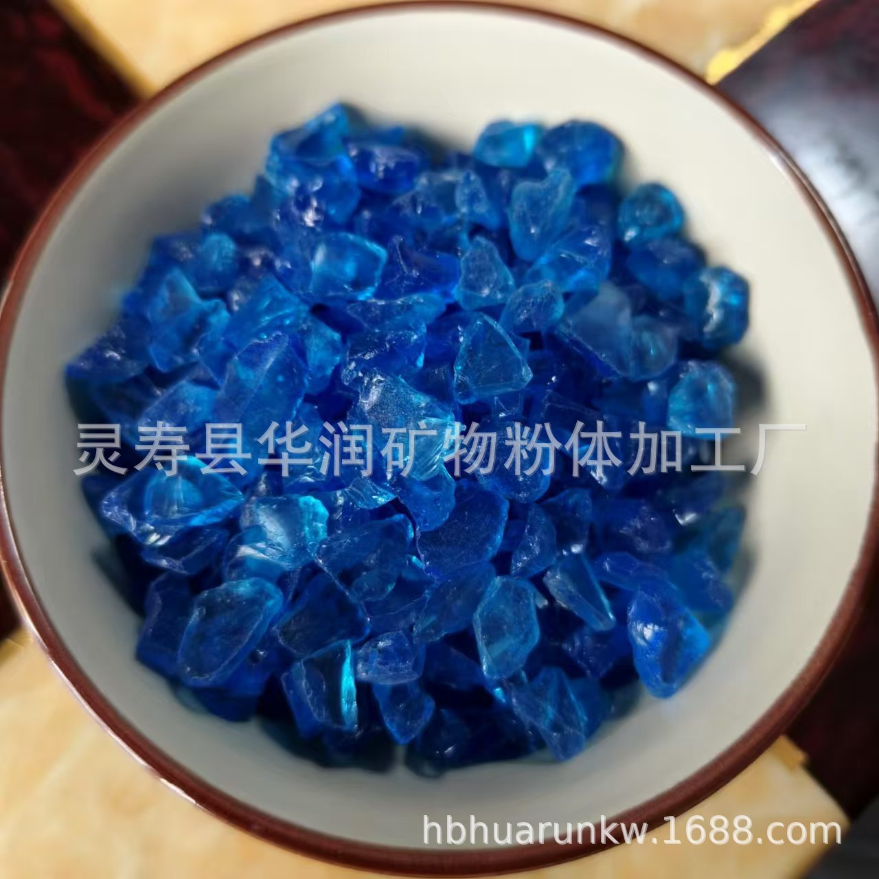 批发玻璃砂白色透明 喷砂除锈磨圆玻璃颗粒2-4目白色琉璃砂