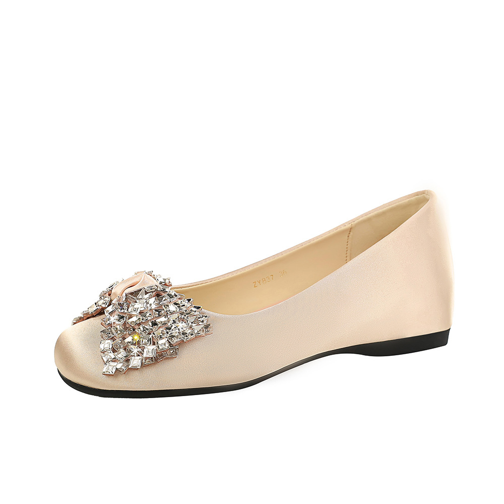 837-H159 French square toe shallow mouth, one foot kick water diamond large bow decoration, comfortable interior height increase, medium single order shoes