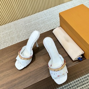 2025 Versatile High-Heeled Sandals, Fashionable European and American Trendy Women's Donkey Home New Fashion Simple Casual Slippers High Heels