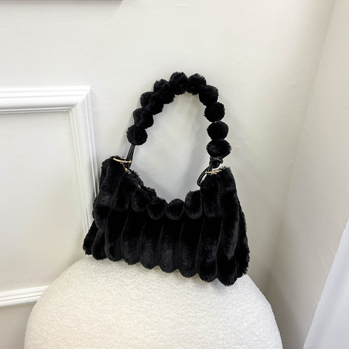 Plush autumn and winter handbag large capacity new fashion high-end furry armpit women's bag texture tote bag