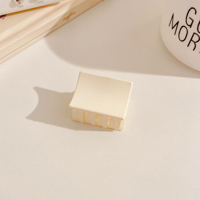 Clip de pelo marrón grande Nueva horquilla cuadrada accesorios para el cabello clip de horquilla simple Cabeza trasera clip de pelo clip de tiburón tocado