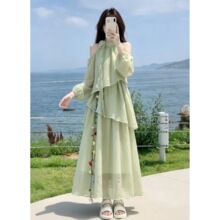 ���վ���Ư����ɫѩ������ȹ��Ů�ļ��¿����ȹ�紺����