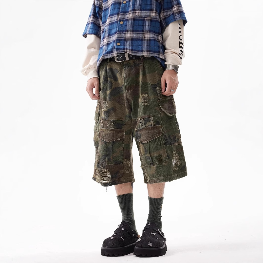 2025 Washed Old Camouflage Men's Denim Capri Pants American Retro Loose Wide Leg Ripped Workwear Shorts Trendy