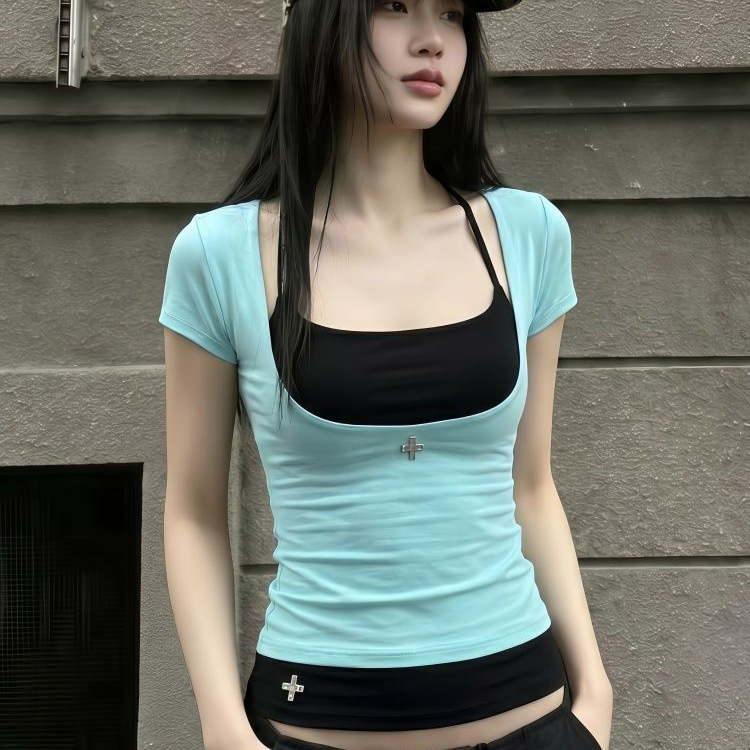 Light Asian style Y2K color-blocking fake two-piece short-sleeve T-shirt for women, summer slim-fit, flattering, sweet and spicy outerwear, INS Light Asian style Y2K color-blocking fake two-piece short-sleeve T-shirt for women, summer slim-fit, flattering, sweet and spicy outerwear, INS