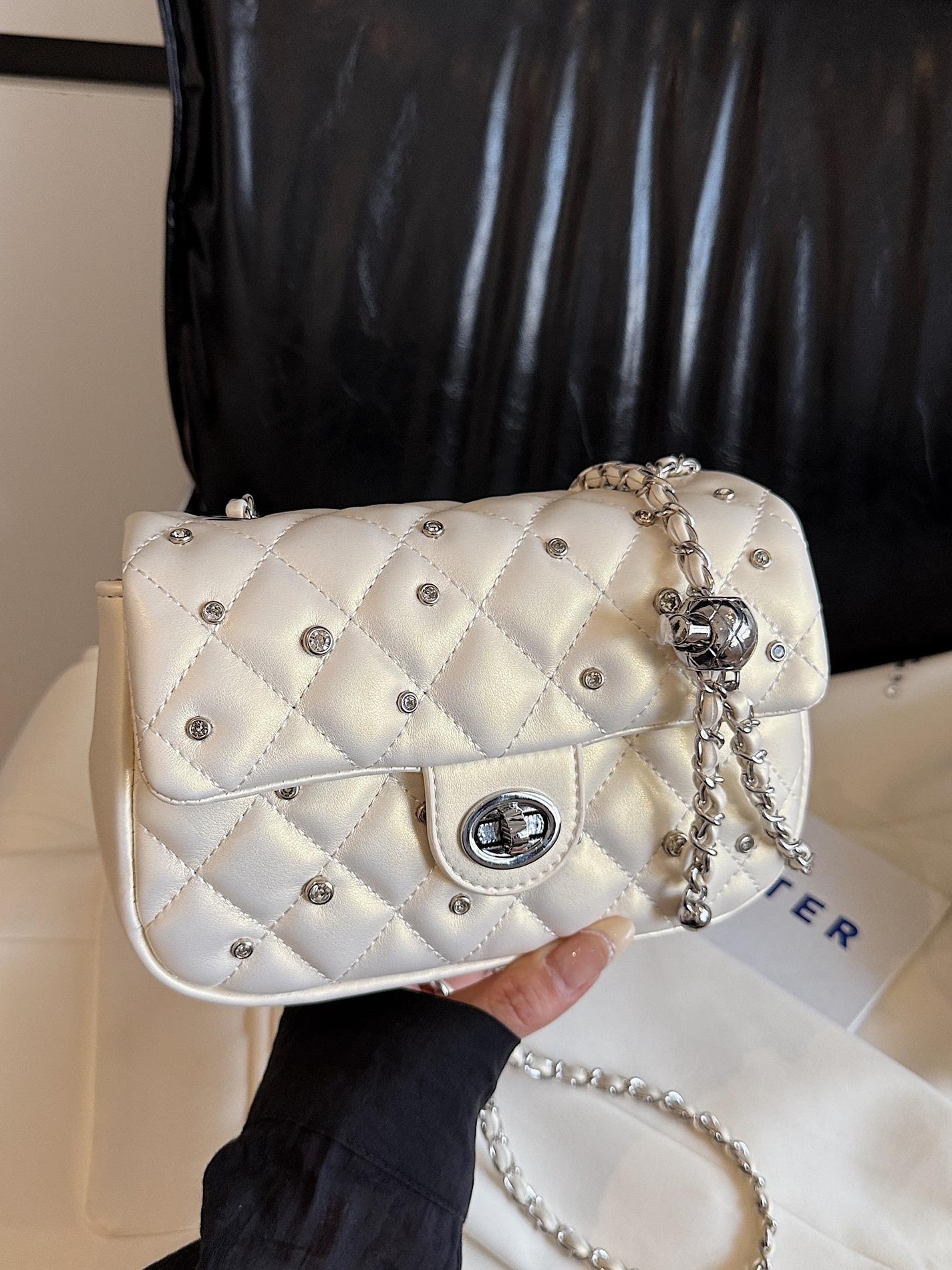 Bolso cuadrado pequeño de cadena de rombos de fragancia transfronteriza para mujer 2025 nuevo bolso de hombro de estilo occidental de todo fósforo bolso de mensajero de moda de moda