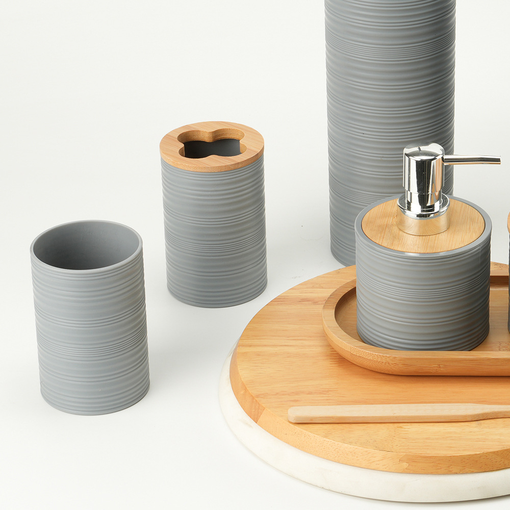 Tapa de bambú de patrón horizontal, baño, lavado de plástico, fabricante de seis piezas, almacenamiento de baño al por mayor, estante para enjuague, funda para cepillo de dientes