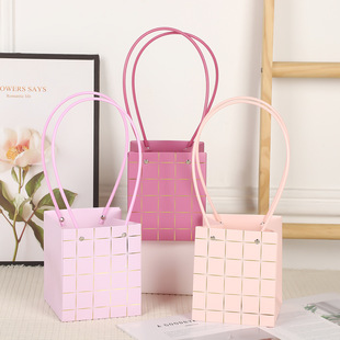 Factory spot wholesale flower tote bag new Macaron color bronzing flower arrangement square leather tube flower basket bag