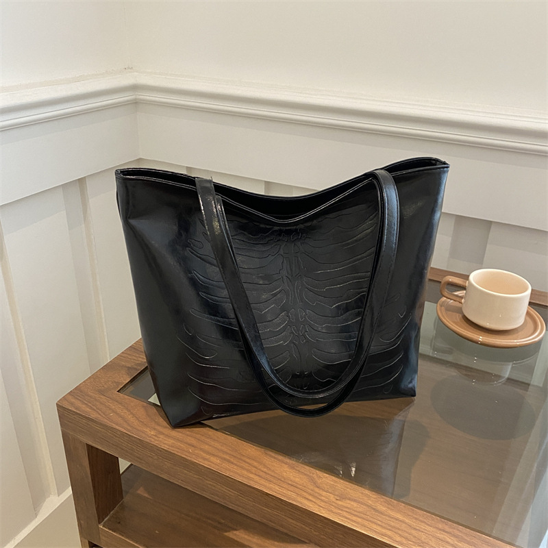 Bolso de gran capacidad retro bolso de mujer 2024 nuevo estilo coreano bolso de moda cocodrilo bolso de viaje de hombro