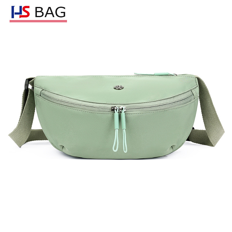 New Lightweight and Stylish Crossbody Bag with Large Capacity, Versatile for Commuting, Shopping, Casual Use, Sports, Travel, and Dumpling-Style Bag New Lightweight and Stylish Crossbody Bag with Large Capacity, Versatile for Commuting, Shopping, Casual Use, Sports, Travel, and Dumpling-Style Bag