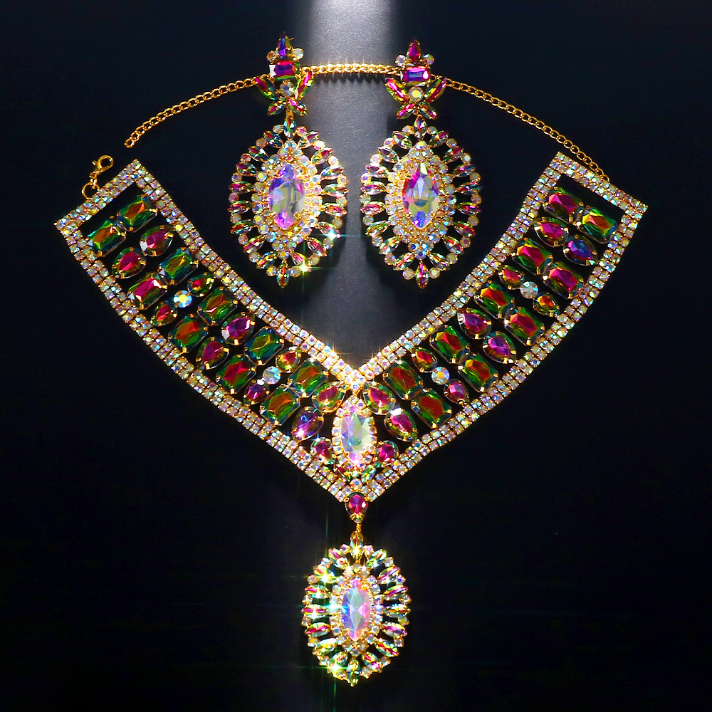 Transfronterizo nuevo traje de collar de diamantes de imitación personalidad europea y americana exagerada cena collar de joyería de lujo conjunto de joyas