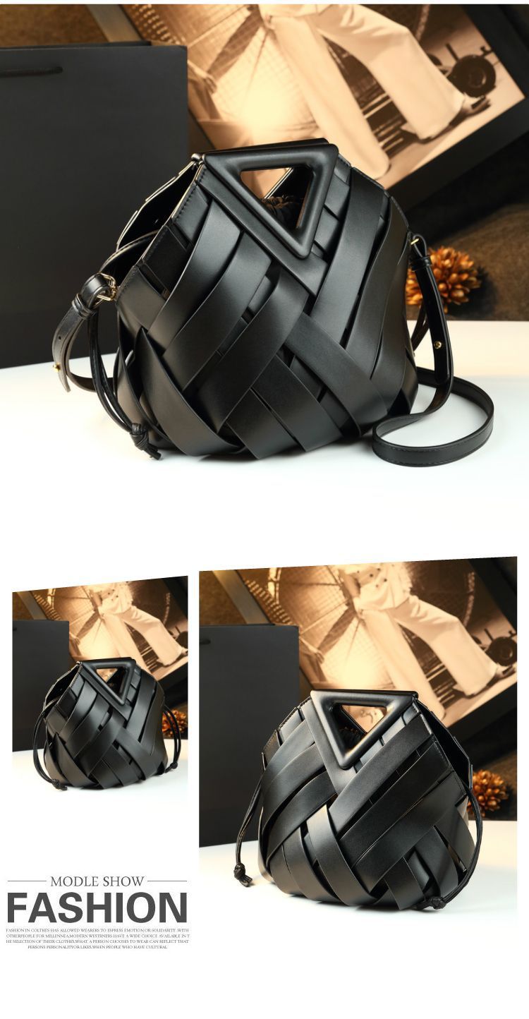 Túi bucket nữ da thật kiểu giỏ rau đan lỗ, đeo vai đeo chéo — Màu nâu, Màu đen, Màu trắng, Màu xanh lục đậm chi tiết 16