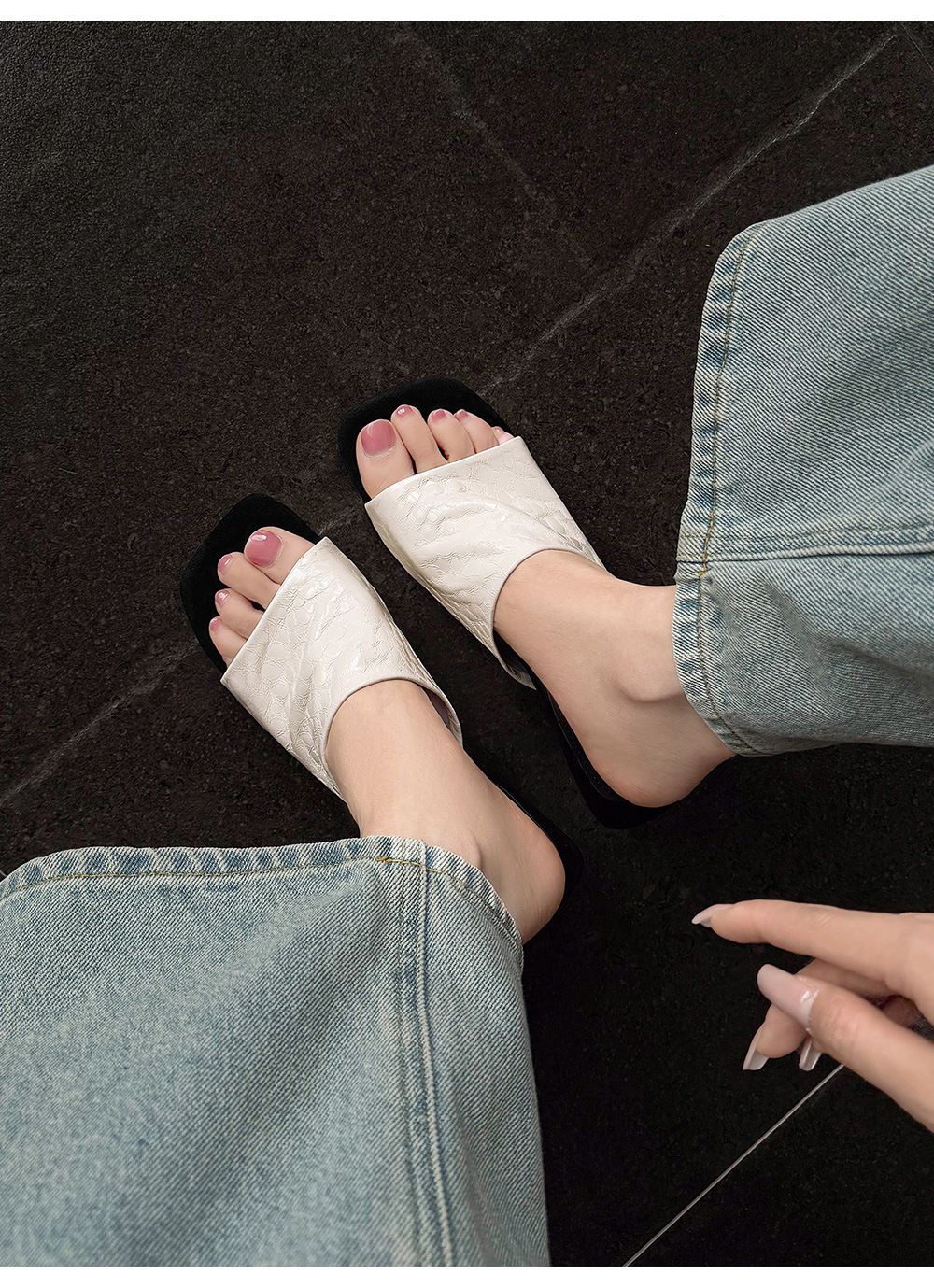 Sandal cao gót nữ mũi vuông hở ngón, gót xuồng 7 cm, da cừu mềm — màu đen, màu trắng ngà chi tiết 14