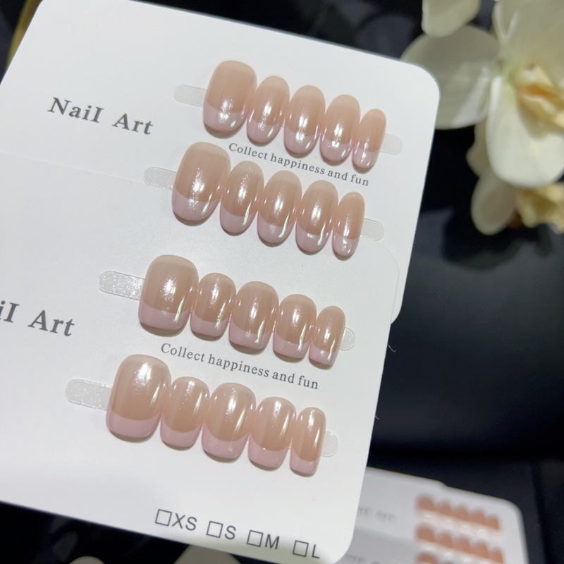 [Haili French Powder] Short Light Pink Manicure, High-End White Crescent Edge Nails, Simple European and American Export Ins