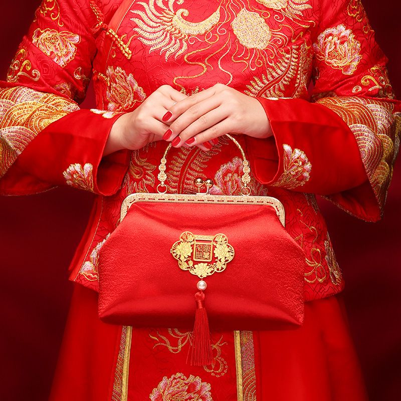 Boda bolso de suministros de la novia boda bolsa roja bolsa de regalo nupcial dote bordado bolsa de cosméticos