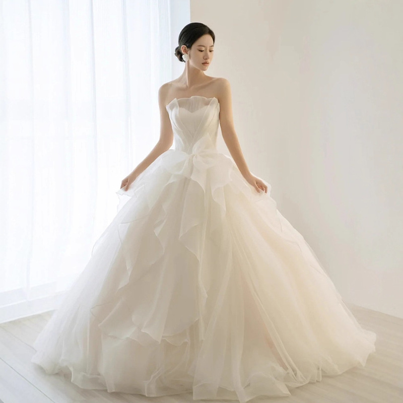 Strapless Light Wedding Dress for Brides 2026 New Style Main Dress for Petite Women, Simple Slimming Gown for Pregnant Women, Reception Dress for Travel Photography Strapless Light Wedding Dress for Brides 2026 New Style Main Dress for Petite Women, Simple Slimming Gown for Pregnant Women, Reception Dress for Travel Photography