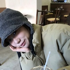 韓国系の厚手の毛の帽子の子供は秋冬に厚くて、ベルベットを厚くして顔を見せます。