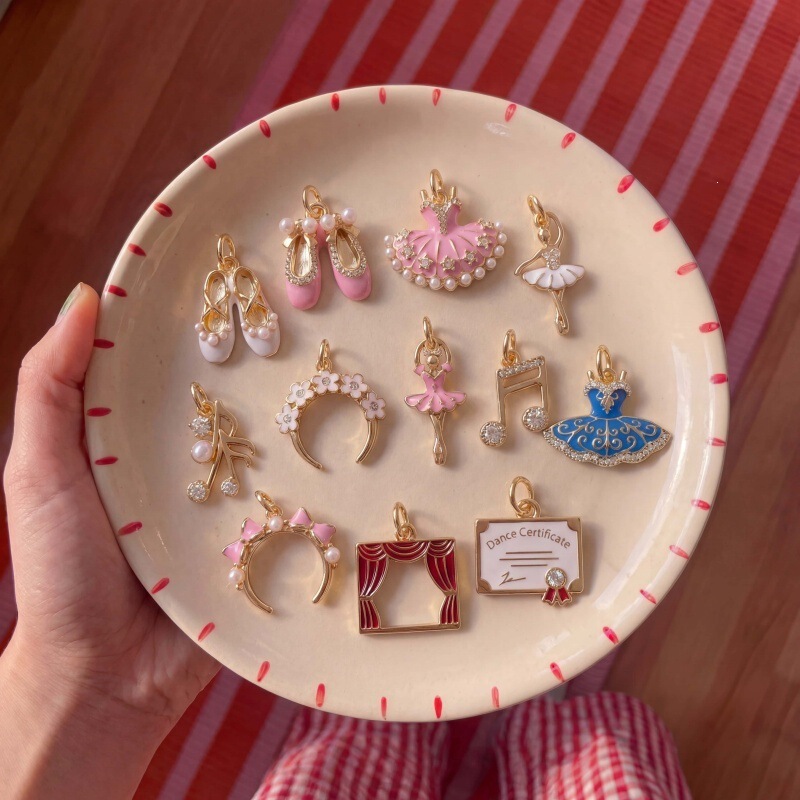 Popular Pink Cute Girl Pendant from Banana Elephant European and American Cross-Border Independent Website, Simple and High-End, Versatile and Flattering for Everyday Wear