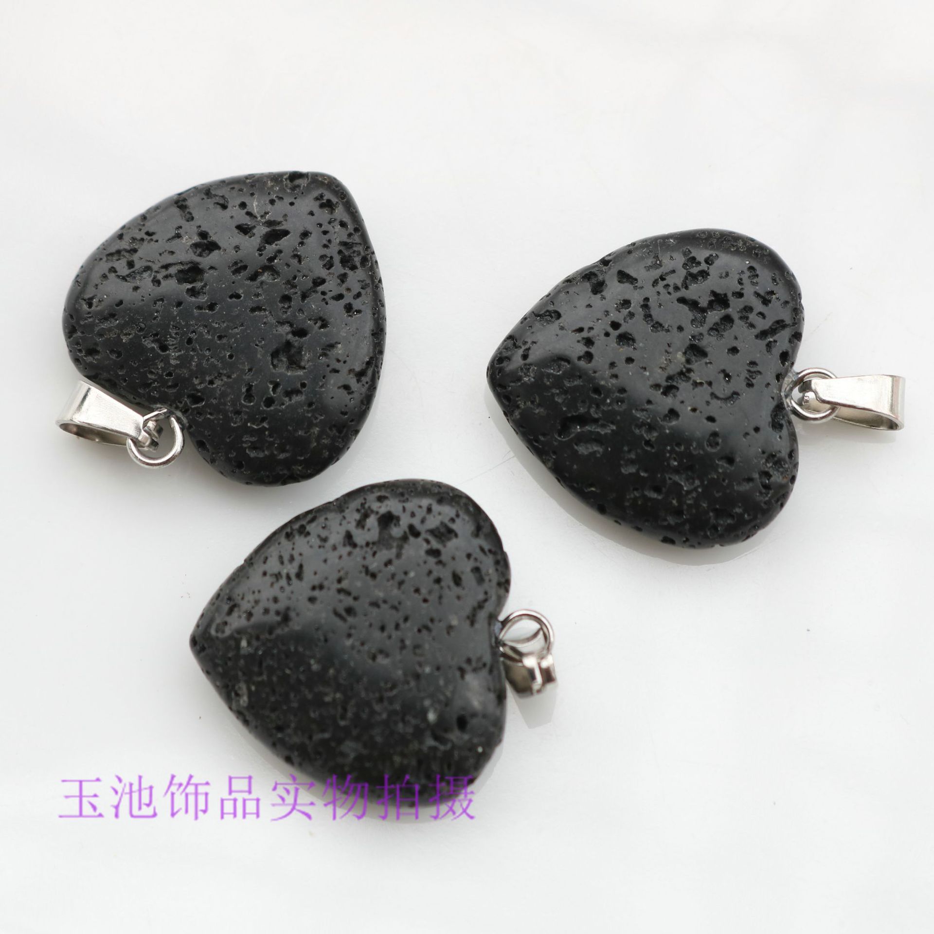 Venta transfronteriza de amor amor amor amoroso colgante verde Dongling pequeño corazón de melocotón colgante orejas accesorios diy