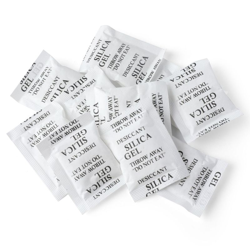 复合纸硅胶干燥剂 1/2/3/5g克小包防潮珠A型食品服装茶叶鞋帽包邮|undefined