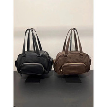 新款阿迪复古风百搭邮差女包三叶大容量休闲单肩手提机车包邮批