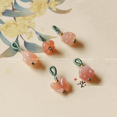 縄の金のペンダントの塩の源の南の赤い瑪瑙の彫刻の件の蝶の猫の爪の梅の花の如意の小さい提溜のdiyのアクセサリの部品