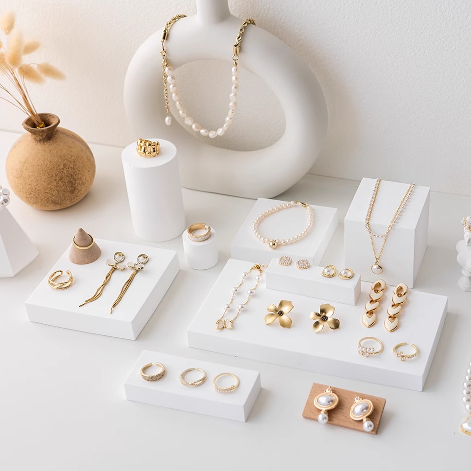 White gypsum jewelry display rack geometric minimalist accessory display stone pad necklace earring stand photography shooting prop