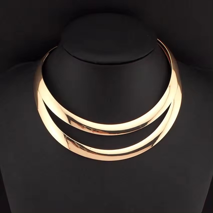 Collar de moda de metal exagerado collar de geometría de moda europea y americana collar accesorios de collar joyería al por mayor