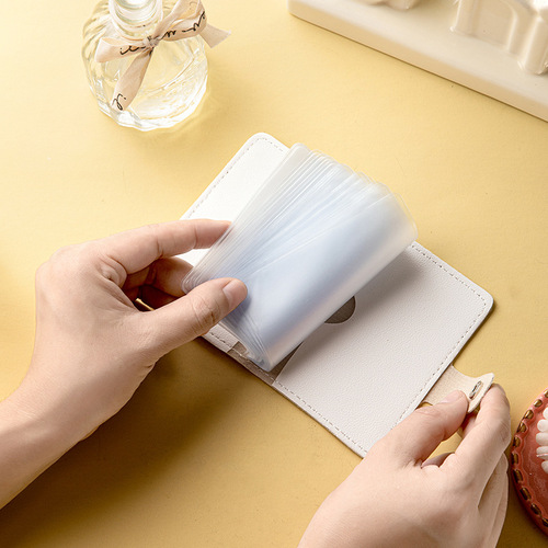 New Cute Cartoon Creative Card Holder, Compact and Portable, Large Capacity with Multiple Card Slots, Anti-Magnetic Student Card Case, Wholesale for Women