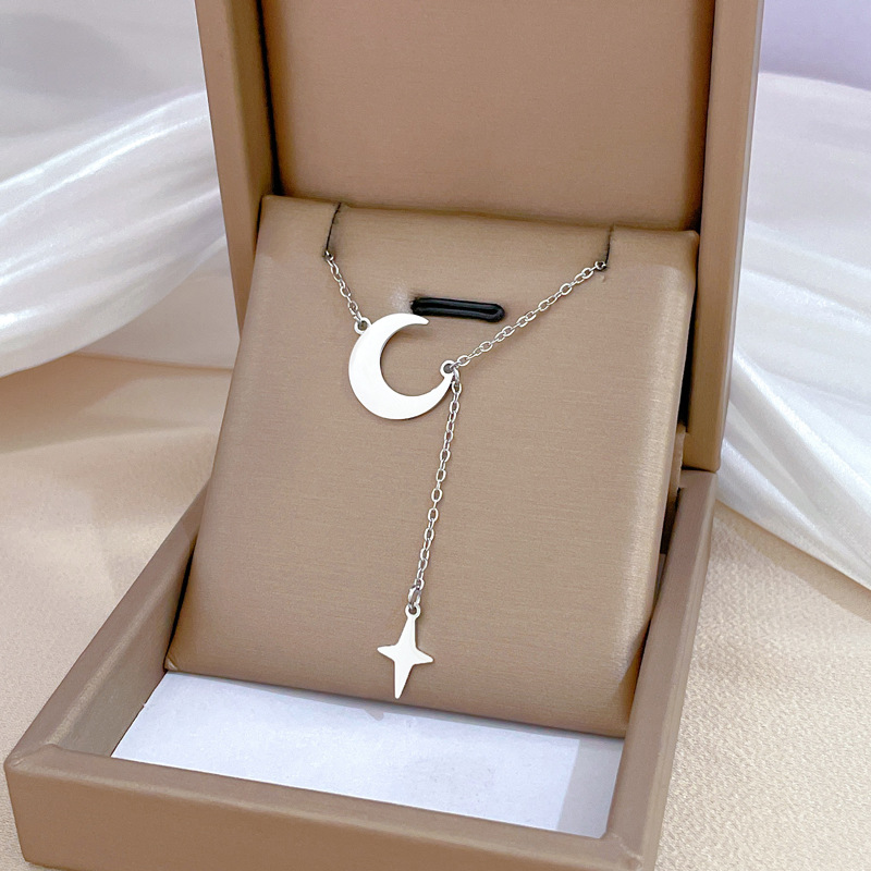 Titanium Steel Elegant Plating Star Moon Pendant Necklace display picture 5