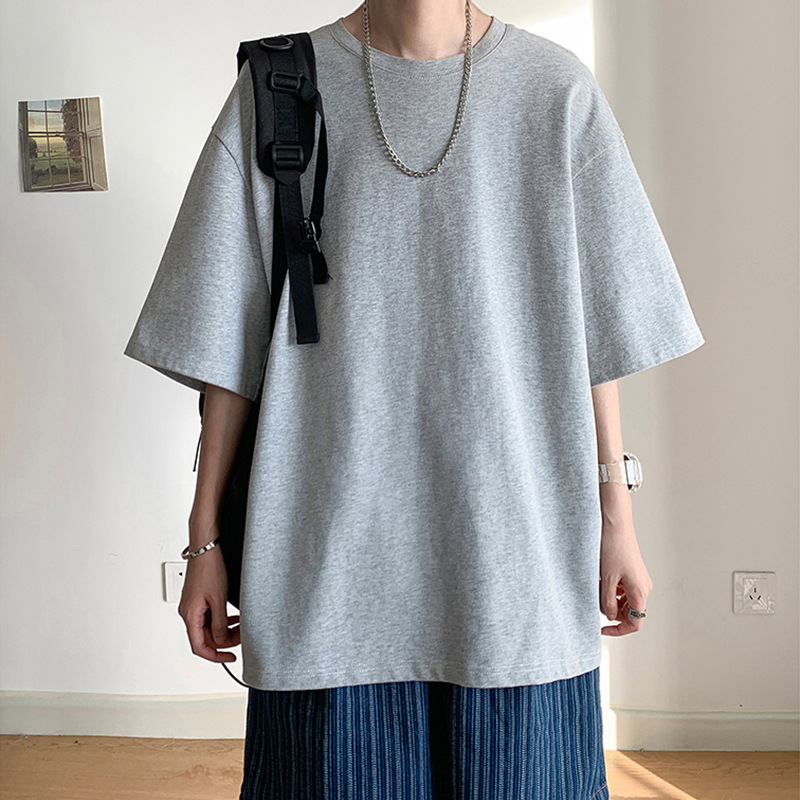 Verano 2023 Camiseta de manga corta de los hombres suelta de moda ins Hong Kong estilo todo partido camiseta superior grasa más tamaño media manga