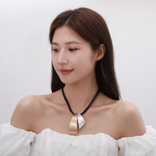 ���R�d�W���羳�������朕r�аٴ�׺ν���ƴ�����zŮ���s�i���