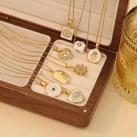 项链;手链;吊坠