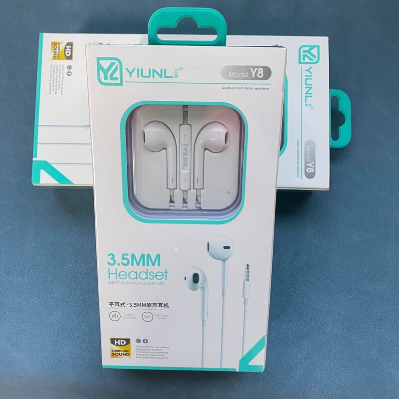 Y8 Hard Case Pull-Out Crystal Box Earphones In-Ear 3.5mm Wired with Microphone Wired High-Fidelity Sound Quality