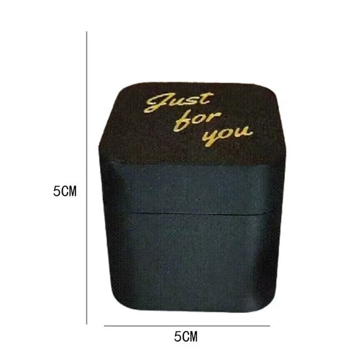 Шуточный подарок (MiddleFingerinaBox) мини‑коробочка с пружиной, сюрприз, 6×6×6 см