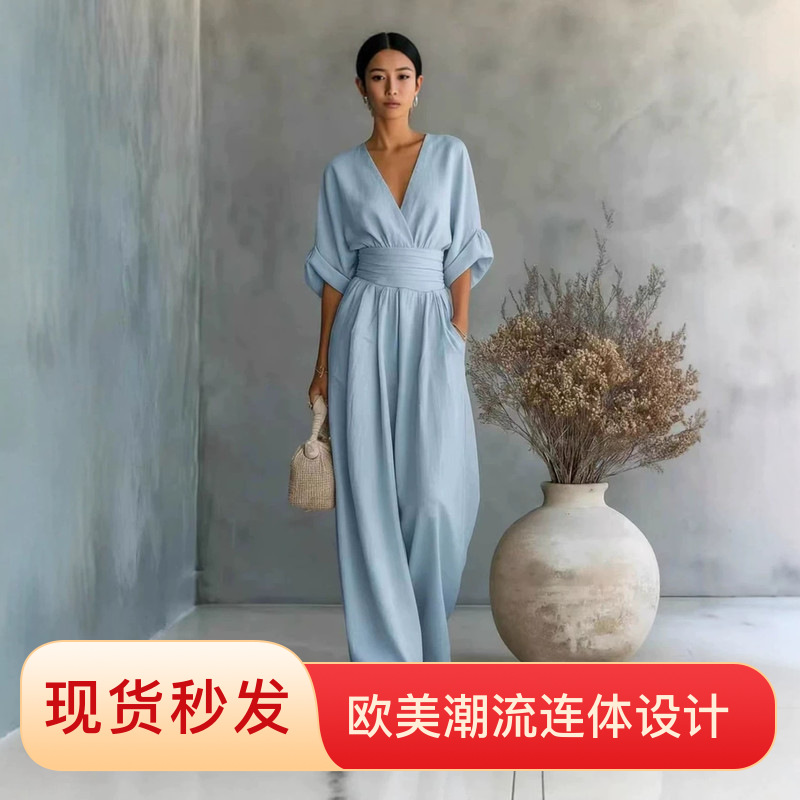 Qadın V-yaxalı bellik kombinezon, yaylıq üslubunda slim model