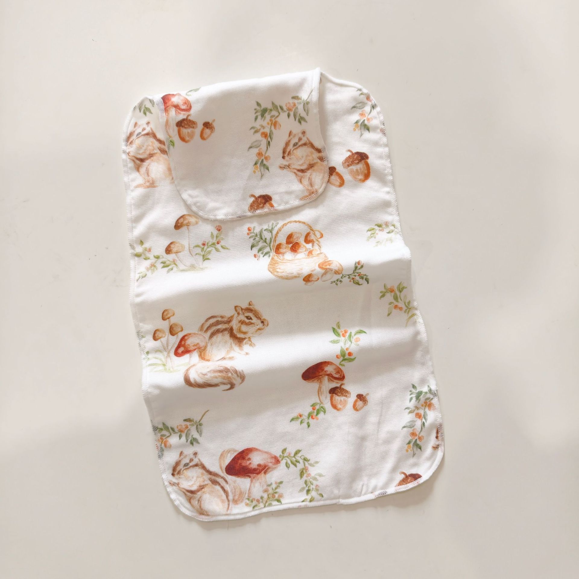 따뜻한 숲 다람쥐