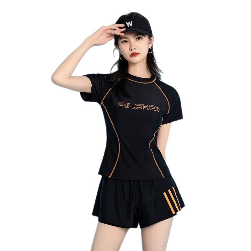 高级女士泳衣