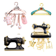 Cross-border European and American fashionable women's creative sewing machine INS brooch literary pins bag clothing accessories
