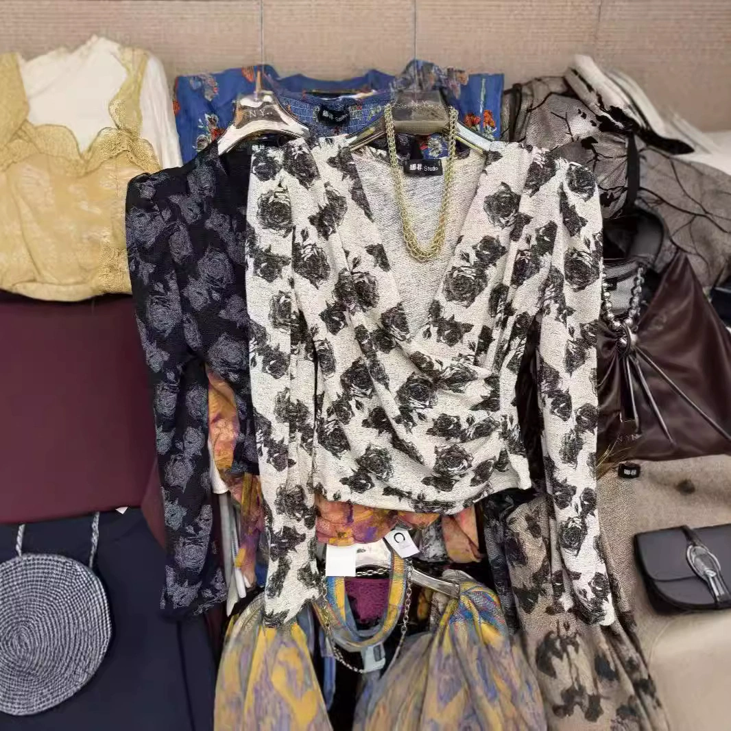 Корейская мода V-образный воротник с длинными рукавами